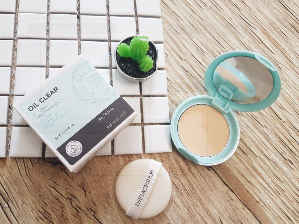 Phấn Phủ The Face Shop Oil Clear Smooth & Bright Pact SPF30 PA++